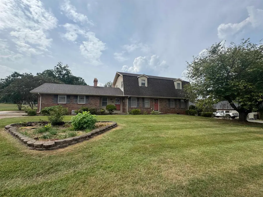 2208 Gusmus Ave, Muscle Shoals, AL 35661 - Image #2