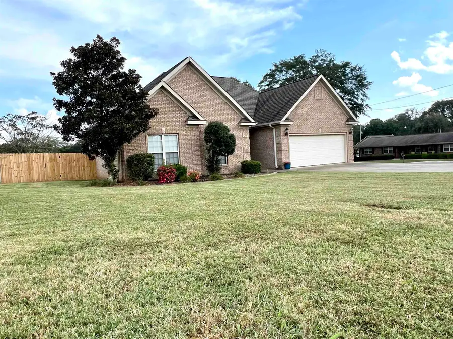 132 Graham Ave, Tuscumbia, AL 35674 - Image #3