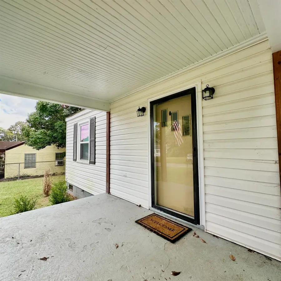 1305 E 34th St, Sheffield, AL 35660 - Image #3