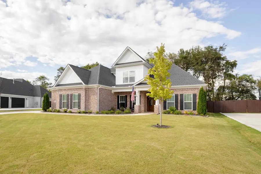 205 Oakland View Dr, Brownsboro, AL 35741 - Image #2