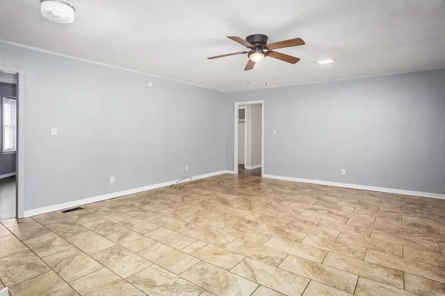 304 Maple St, Tuscumbia, AL 35674 - Image #3