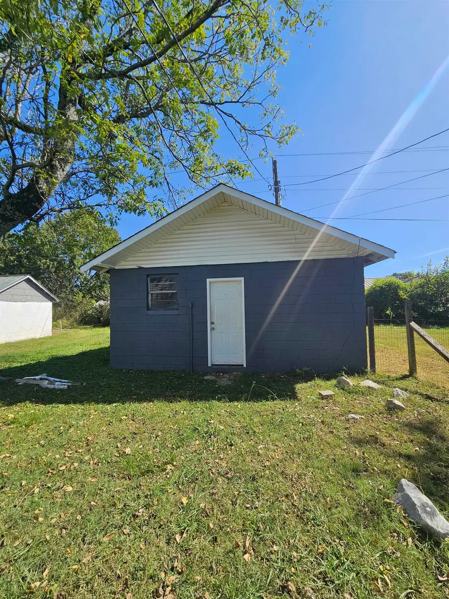 908 S Raleigh Ave, Sheffield, AL 35660 - Image #3