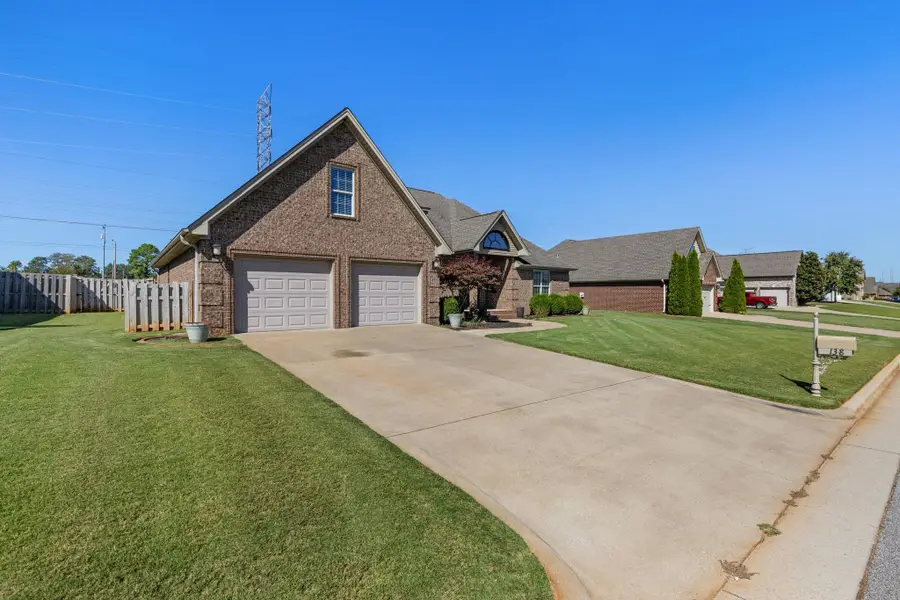 138 Wynchase Dr, Muscle Shoals, AL 35661 - Image #3