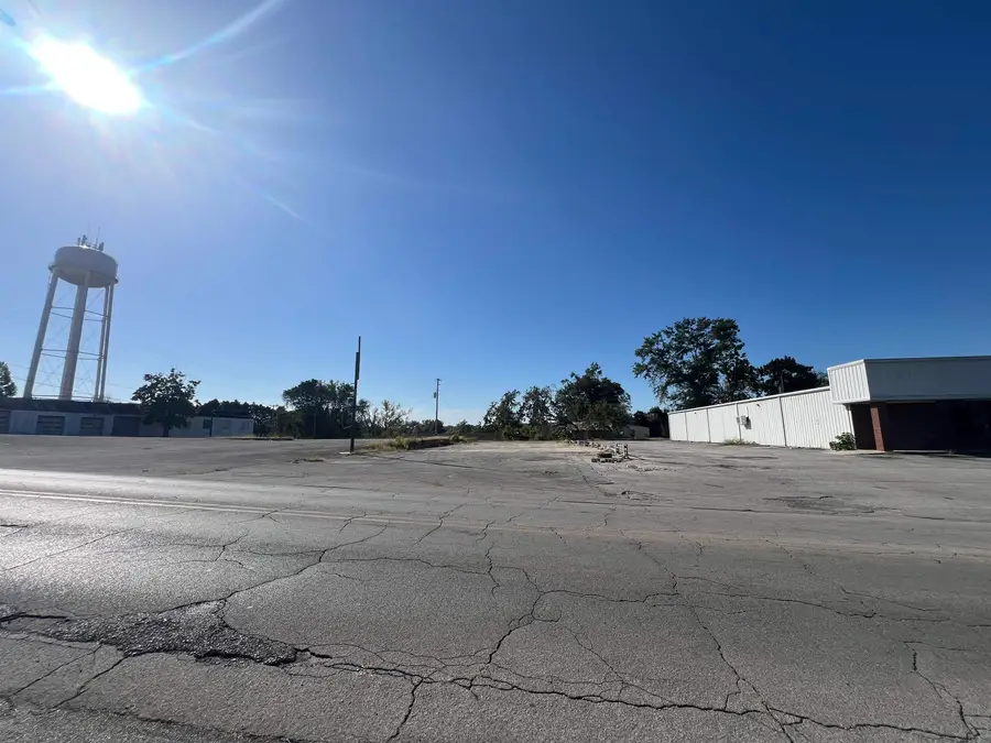 000 W 6th St, Tuscumbia, AL 35674 - Image #2