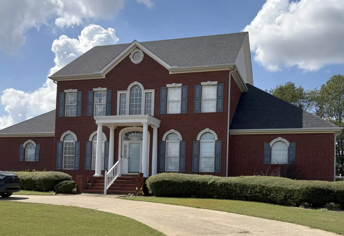 3106 Mcguire Dr, Muscle Shoals, AL 35661 - Image #1