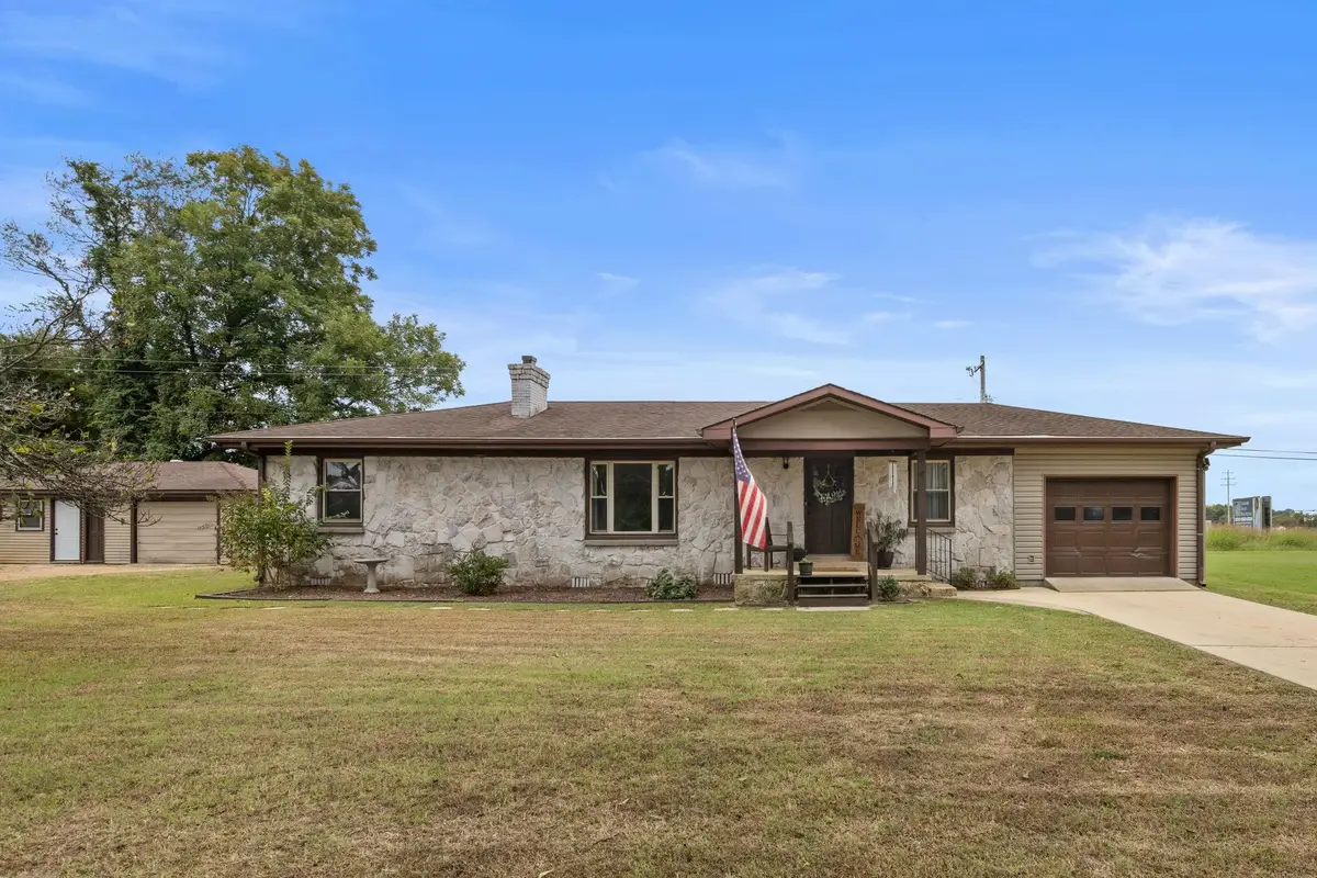 108 Congress Ave, Muscle Shoals, AL 35661 - Image #1