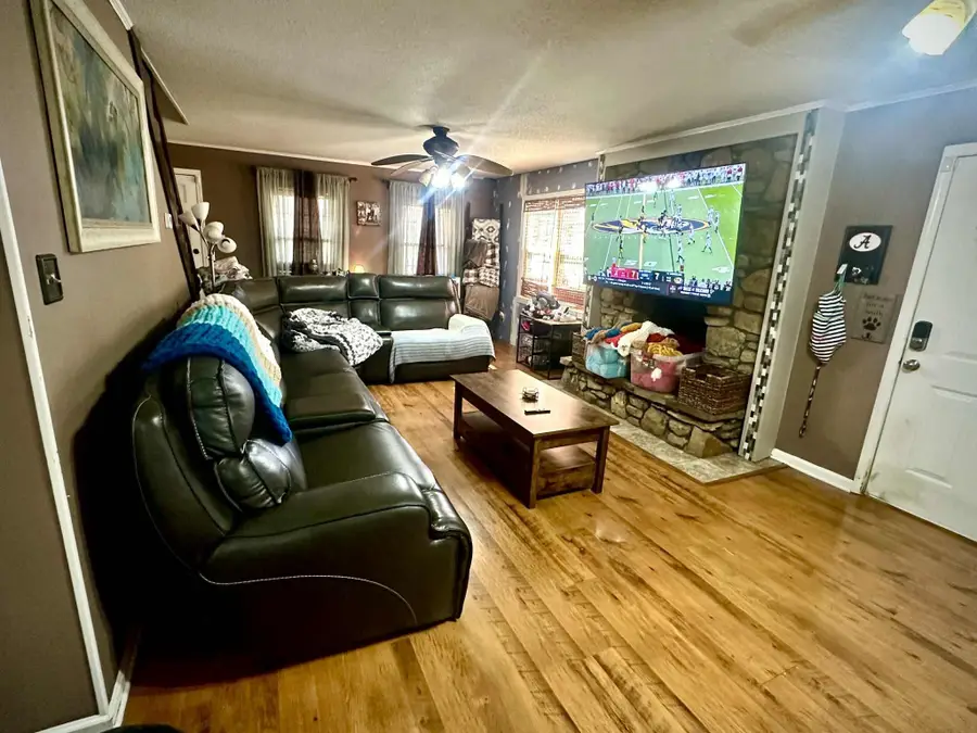 611 Alabama St, Killen, AL 35645 - Image #2