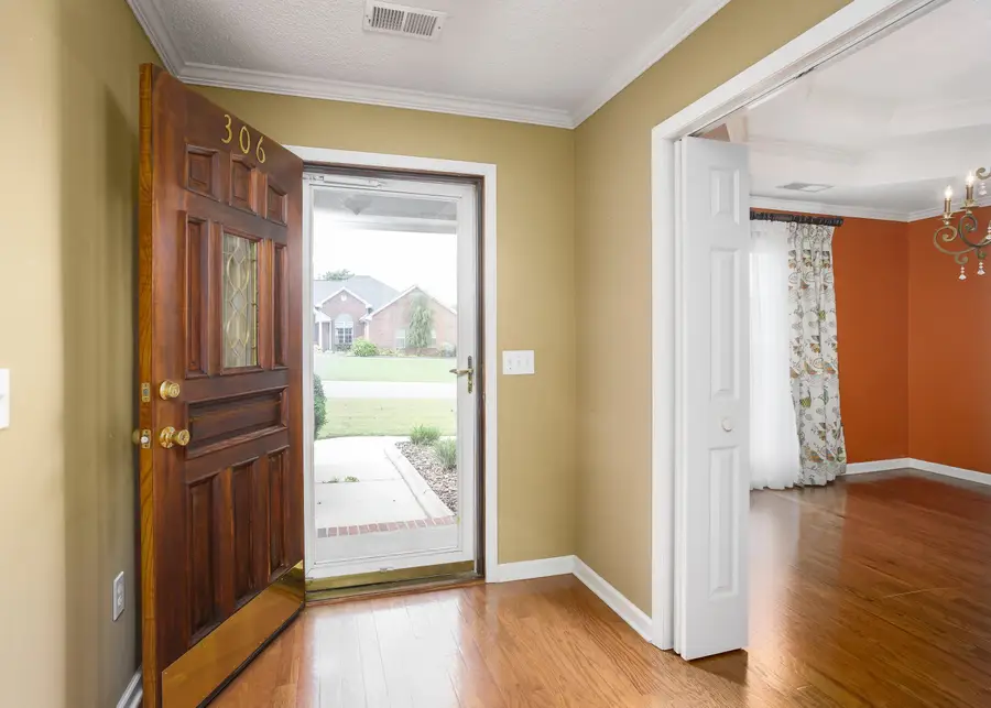 306 Highbury Dr, Florence, AL 35633 - Image #3