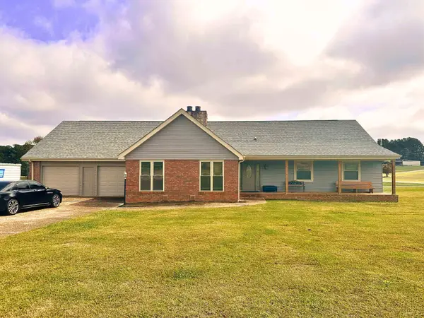 3602 Janeway Dr, Florence, AL 35634