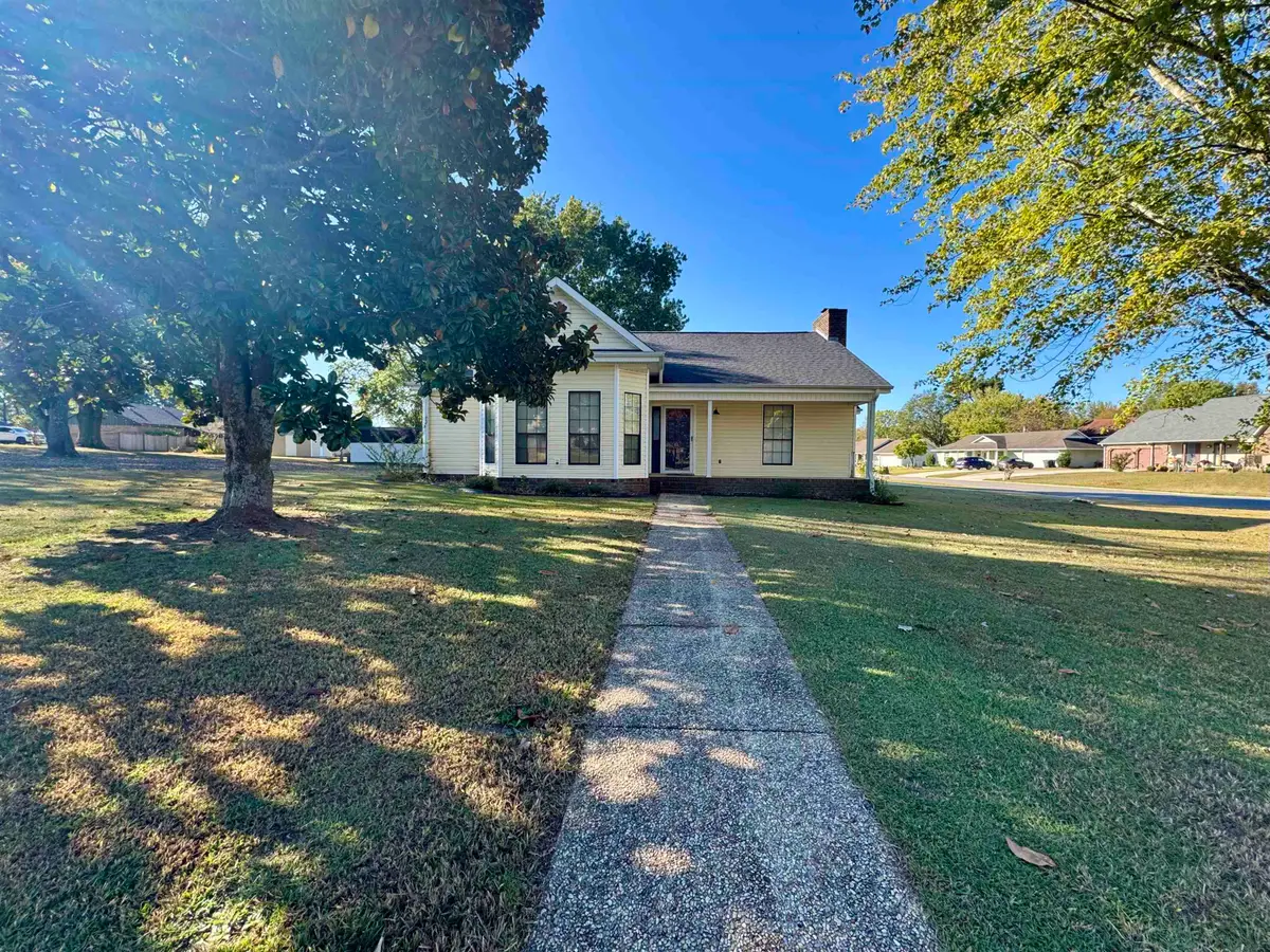 205 Cordelia Way, Florence, AL 35633 - Image #1