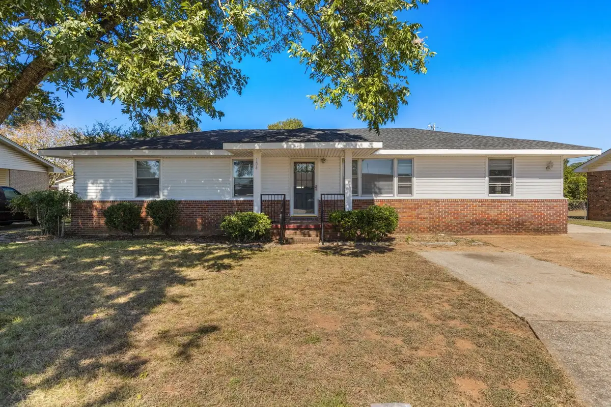 104 Colorado Ave, Muscle Shoals, AL 35661 - Image #1