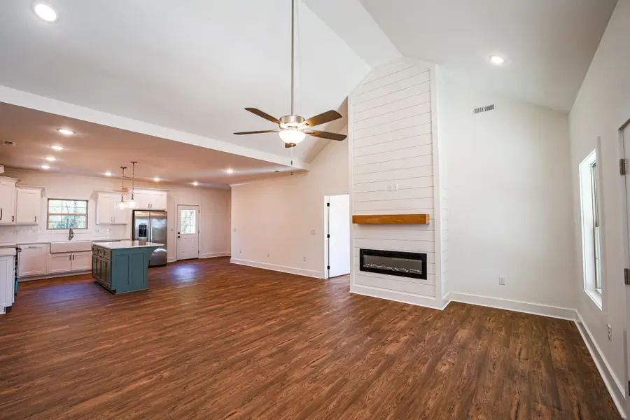 2672 Co Rd 277, Florence, AL 35633 - Image #2