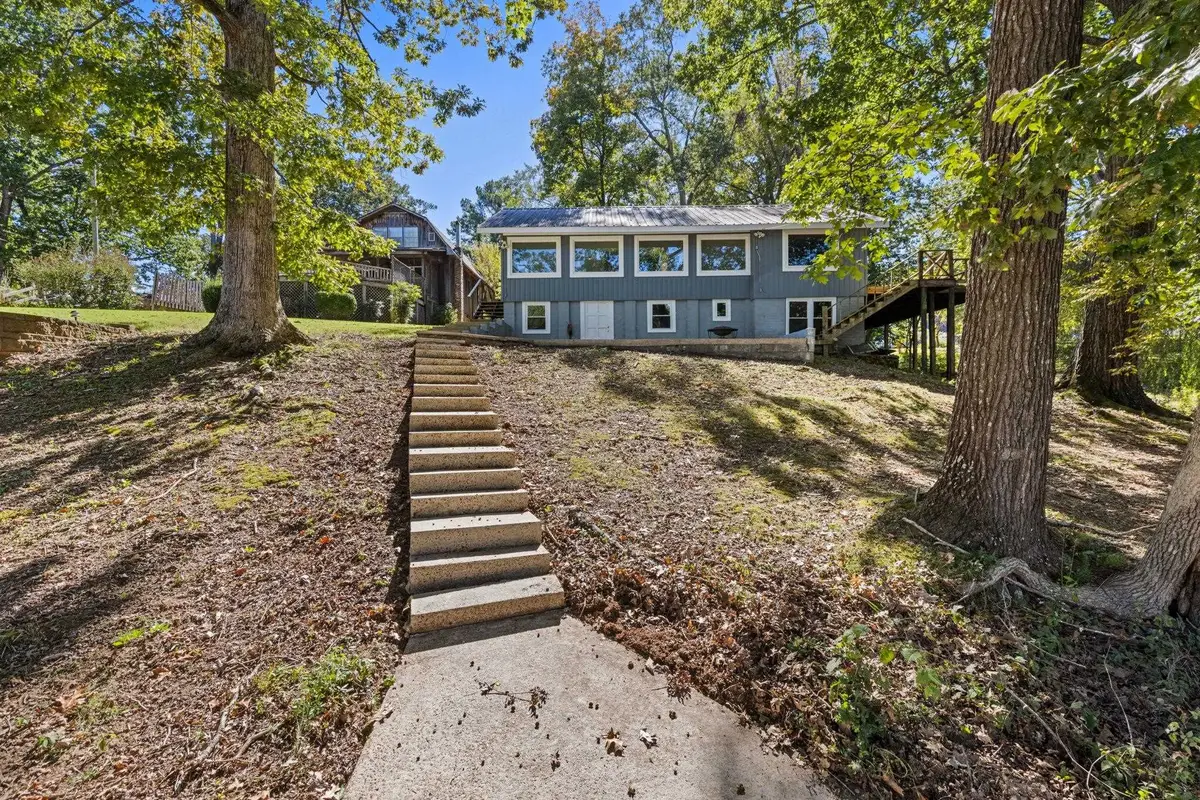 845 Alabama Shores Rd, Muscle Shoals, AL 35661 - Image #1