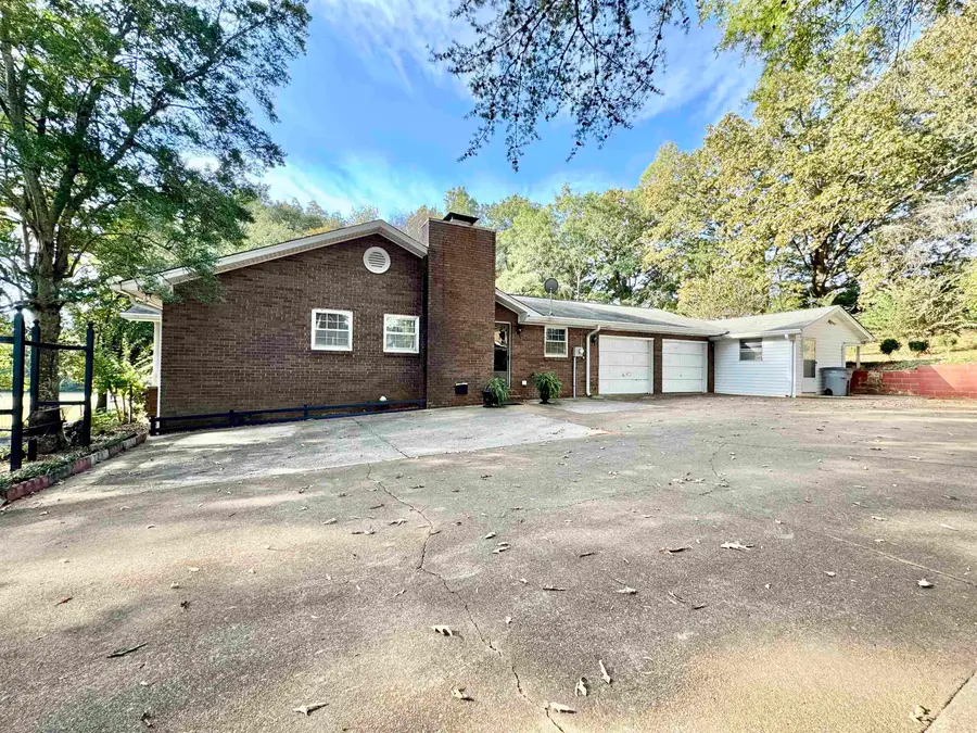 215 Co Rd 283, Florence, AL 35633 - Image #2