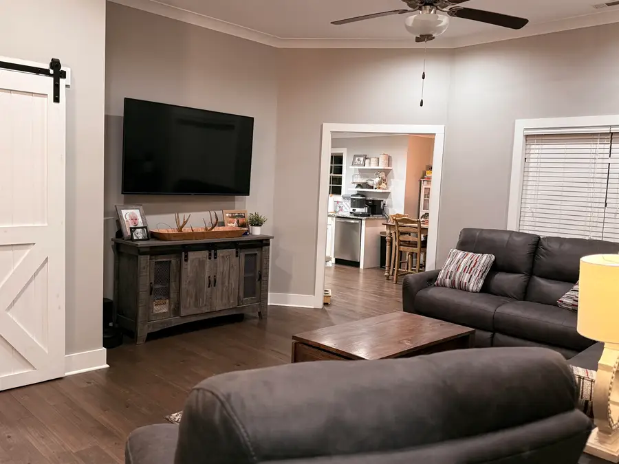 130 Windsor Dr, Muscle Shoals, AL 35661 - Image #3