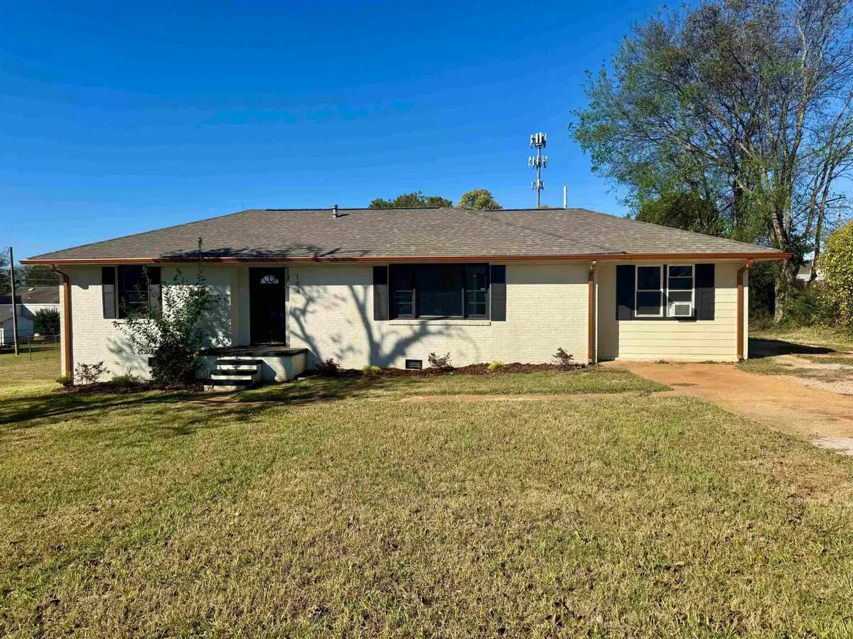 104 Ford St, Muscle Shoals, AL 35661 - Image #1