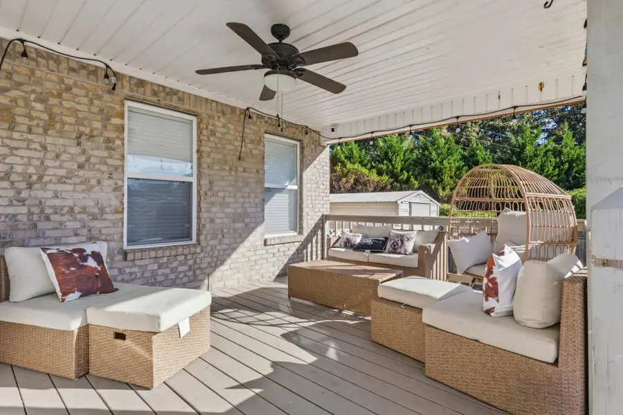 220 Riverhaven Dr, Muscle Shoals, AL 35661 - Image #3