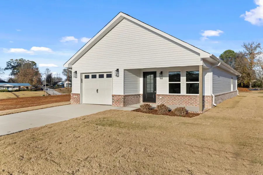 27 S Fulton St, Florence, AL 35630 - Image #2