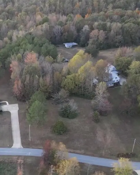 137 Ridgecrest Ln, Killen, AL 35645 - Image #1