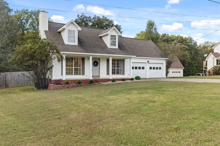 1020 Brookhill Dr, Killen, AL 35645 - Image #2