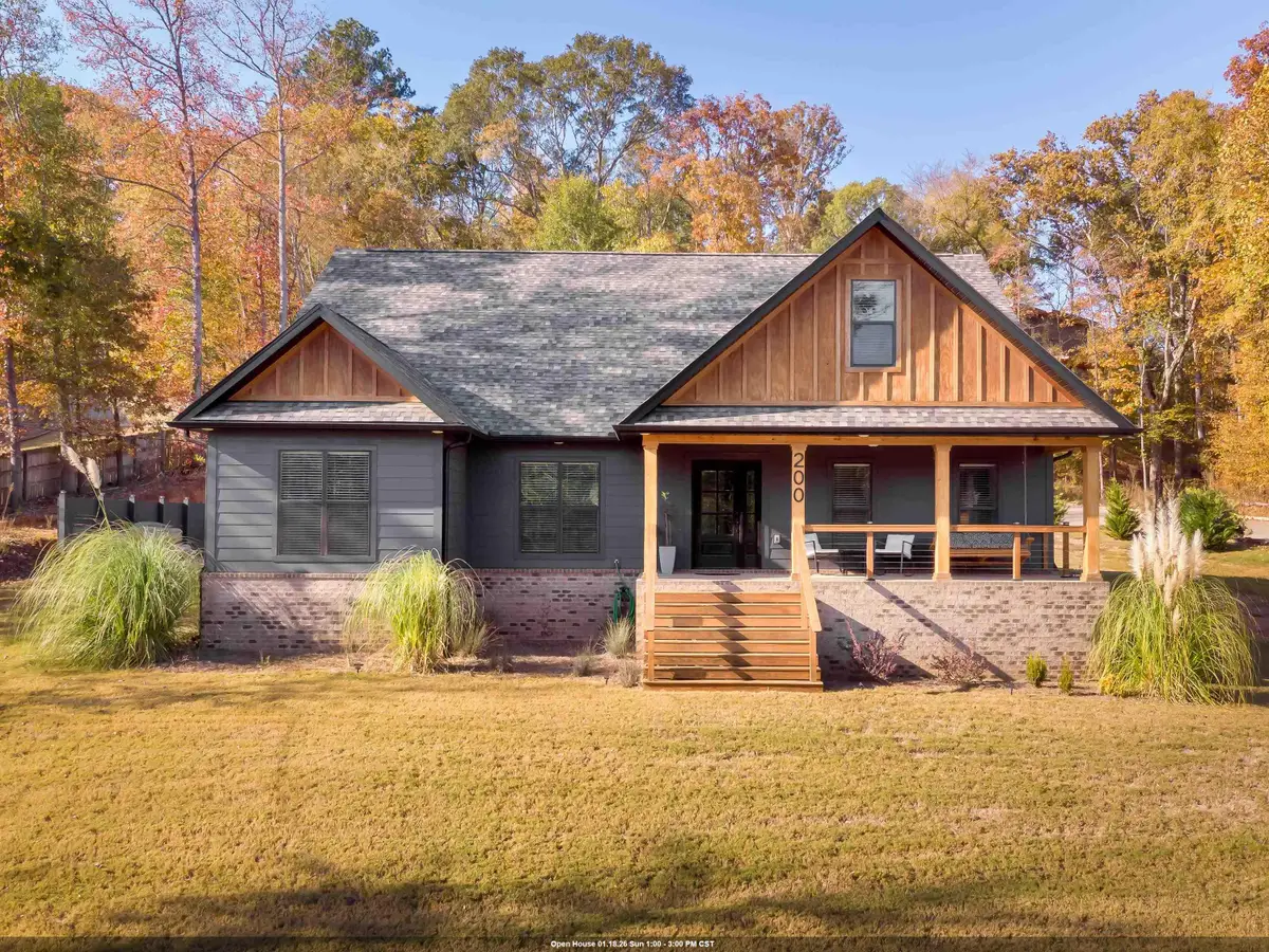 200 Creekside Dr, Florence, AL 35630 - #1
