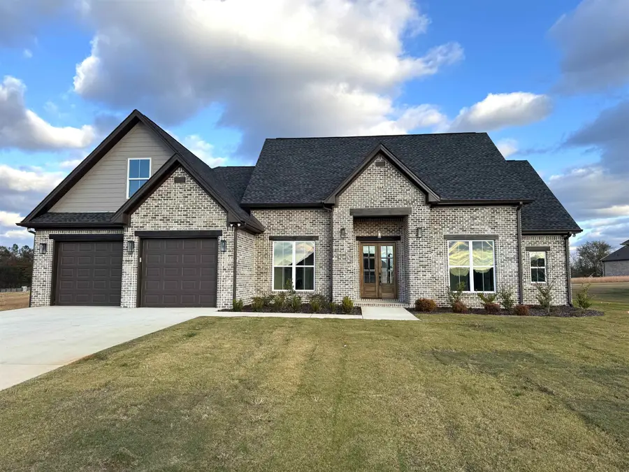 121 Hummingbird Way, Killen, AL 35645 - Image #2