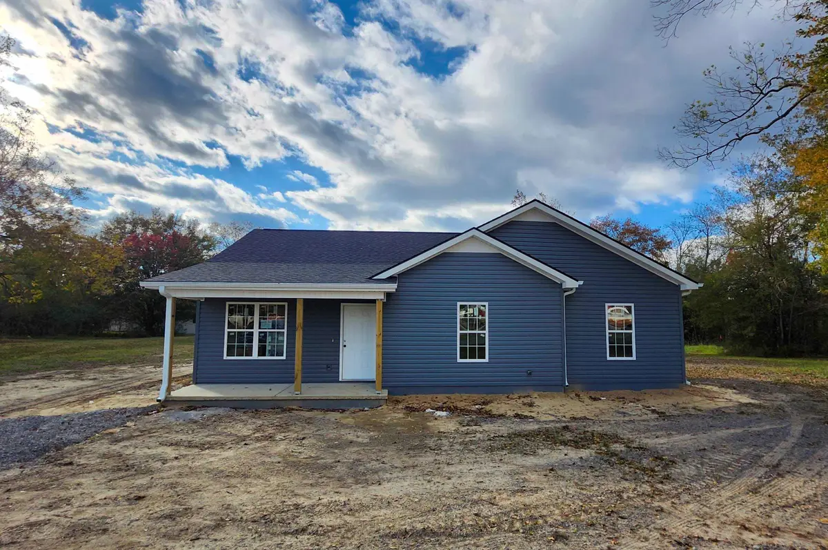 125 West Railroad Ave, Hanceville, AL 35077 - Image #1