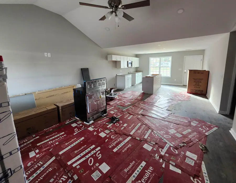 125 West Railroad Ave, Hanceville, AL 35077 - Image #2