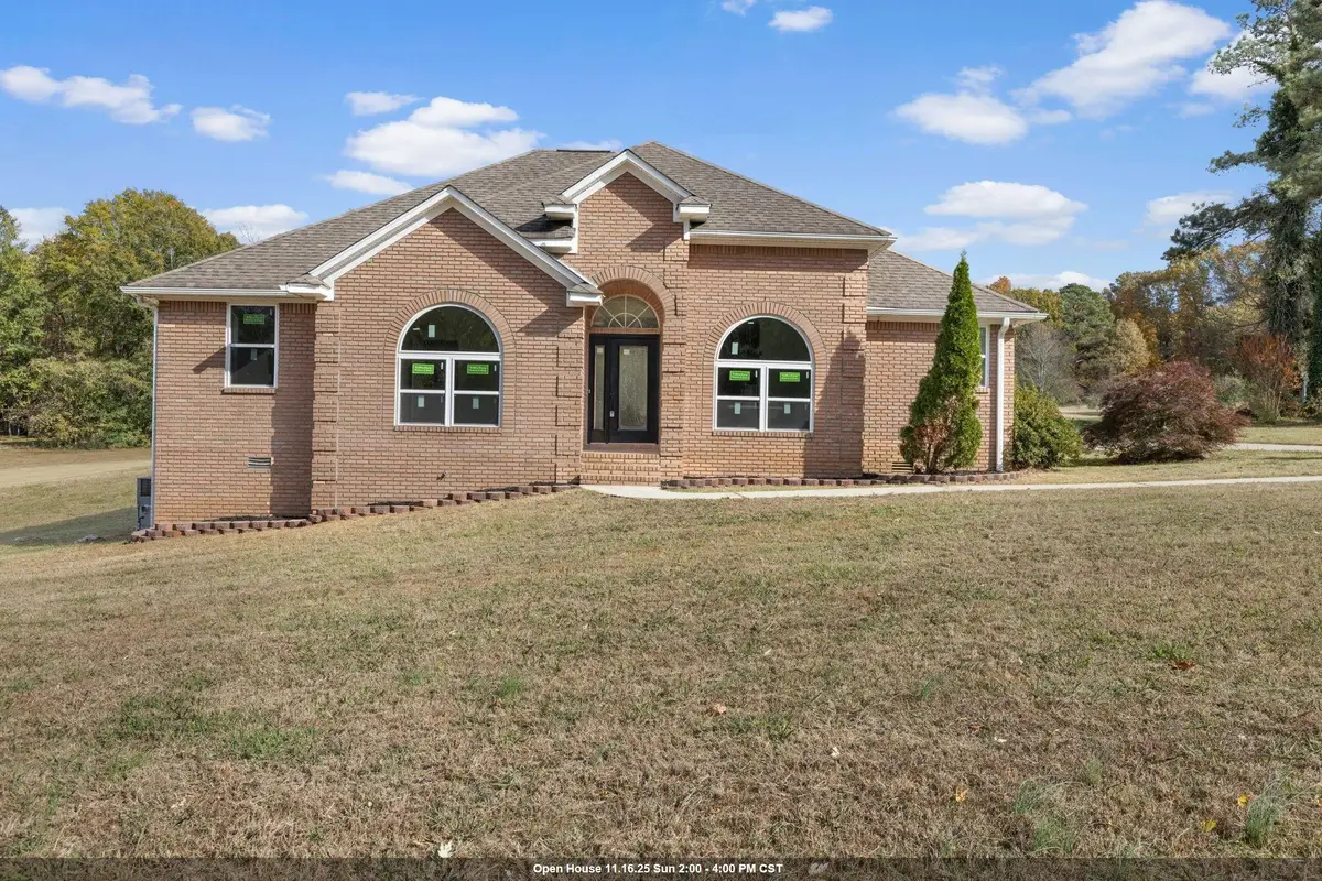 2070 Killough Dr, Tuscumbia, AL 35674 - Image #1