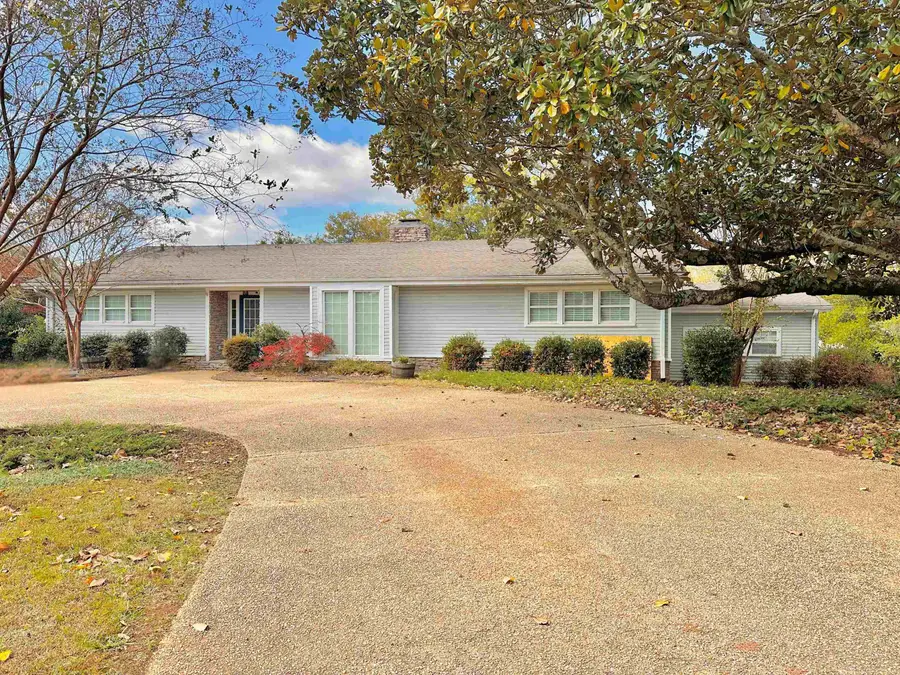 430 Palisade Dr, Florence, AL 35630 - Image #2