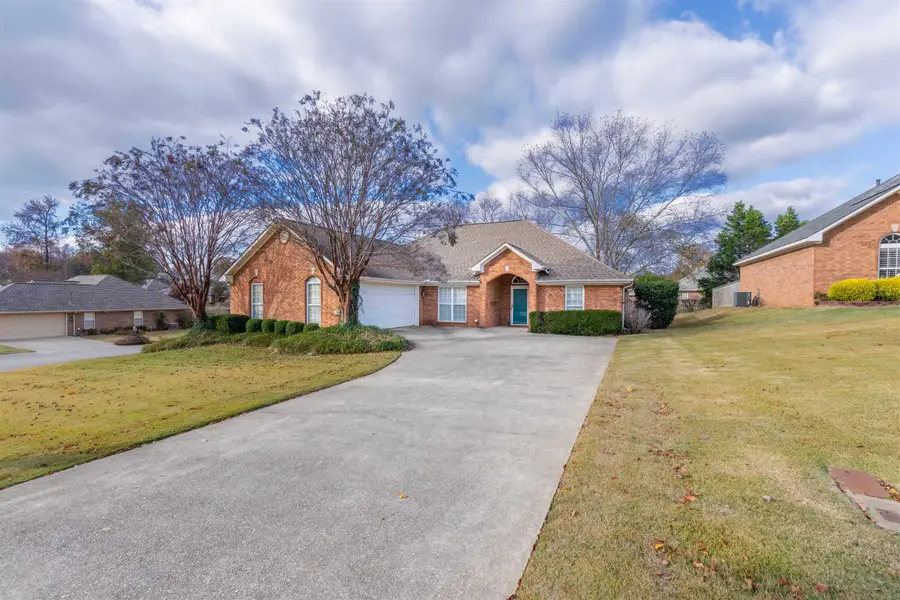 101 Casey Ln, Florence, AL 35633 - Image #2