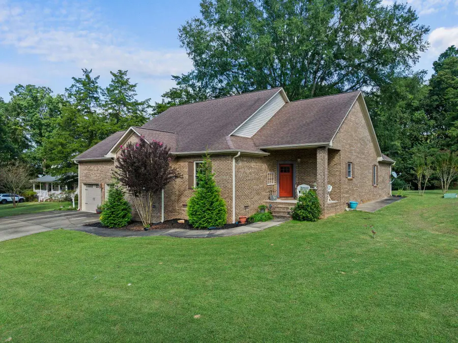 230 Ronald Dr, Killen, AL 35645 - Image #2