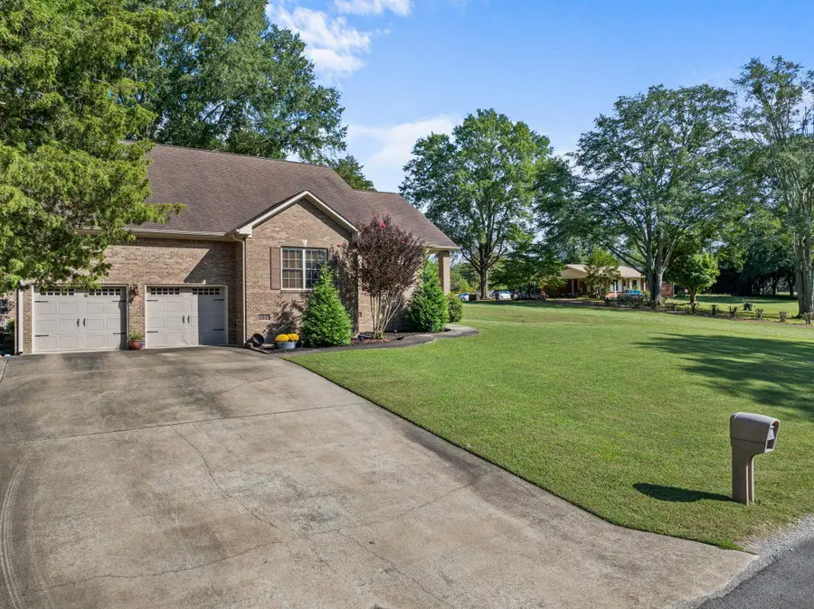 230 Ronald Dr, Killen, AL 35645 - Image #3