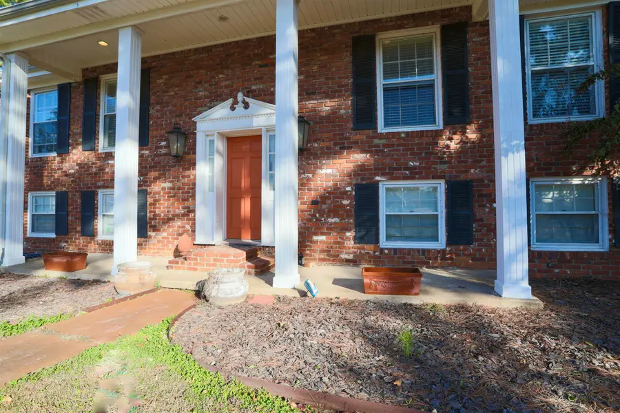 1838 W Tannehill Dr, Florence, AL 35630 - Image #2