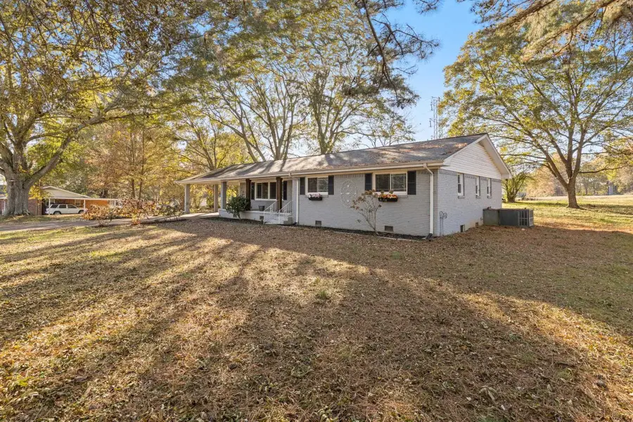 2215 Co Rd 61, Florence, AL 35634 - Image #3