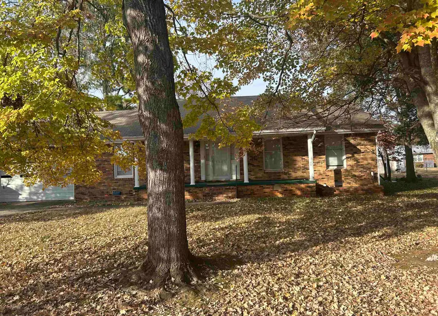 1101 Grand Ave, Muscle Shoals, AL 35661 - Image #2