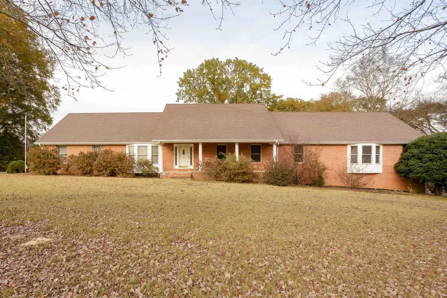 7607 Lakewood Dr, Florence, AL 35634 - Image #2