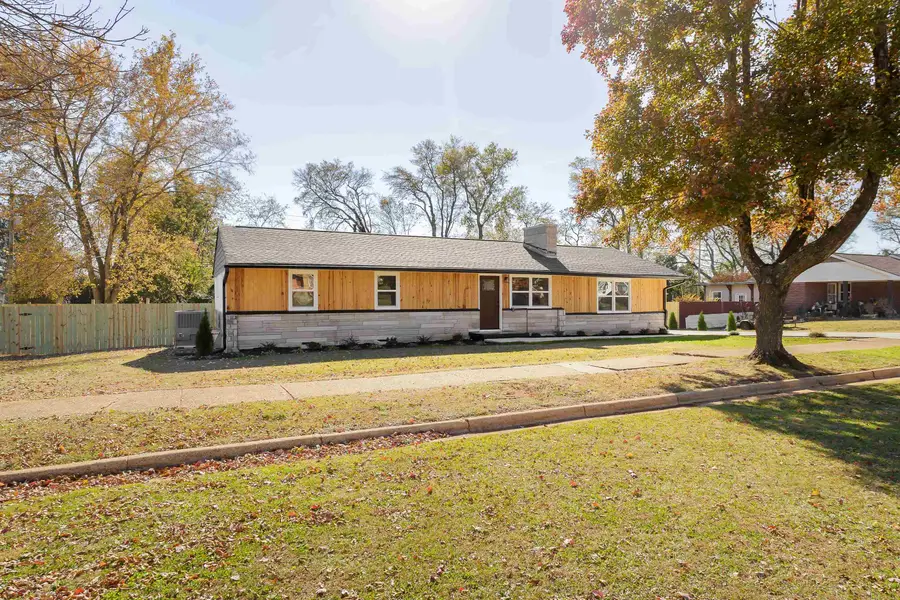 408 Michigan Ave, Muscle Shoals, AL 35661 - Image #2