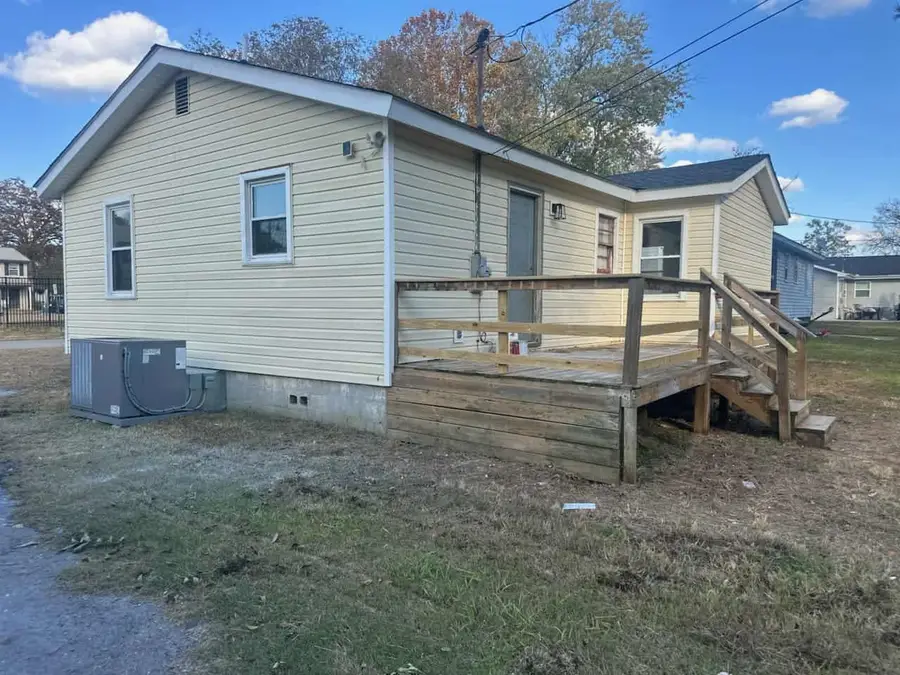 1110 Shirley Dr, Tuscumbia, AL 35674 - Image #3