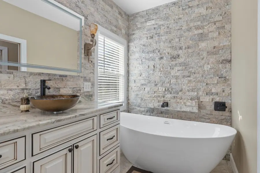 174 Isom Dr, Cherokee, AL 35616 - Image #3