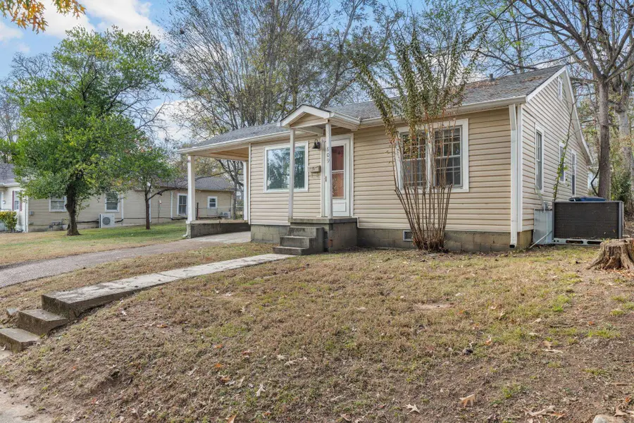 809 E Mobile St, Florence, AL 35630 - Image #2