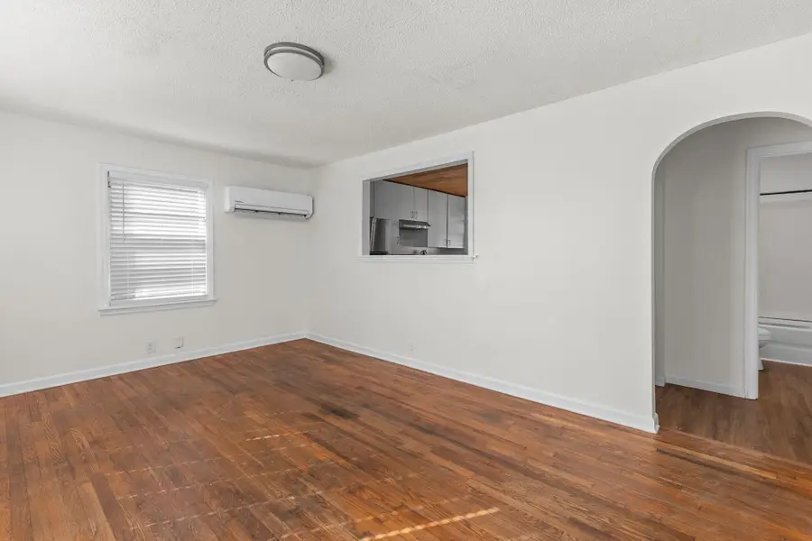 801 E Mobile St, Florence, AL 35630 - Image #3