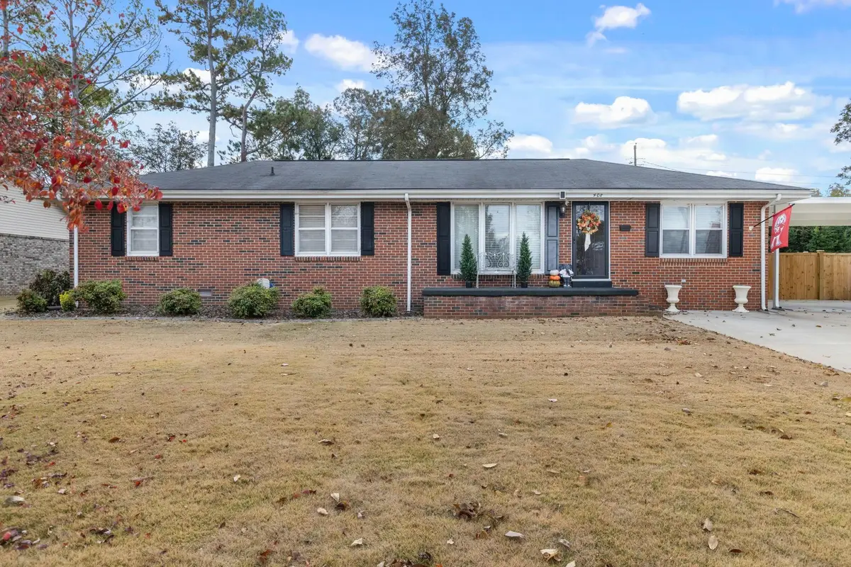 408 W Highland Ave, Muscle Shoals, AL 35661 - Image #1