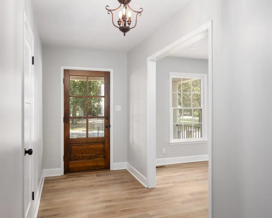 169 Patsy Dr, Florence, AL 35633 - Image #3