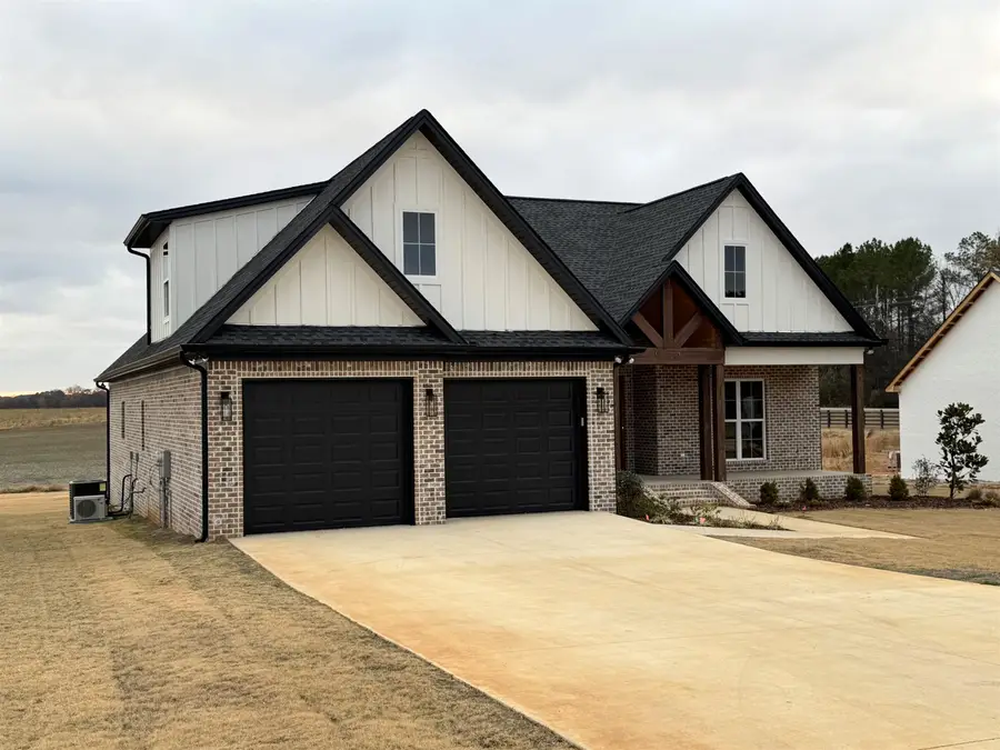 110 Hummingbird Way, Killen, AL 35645 - Image #3