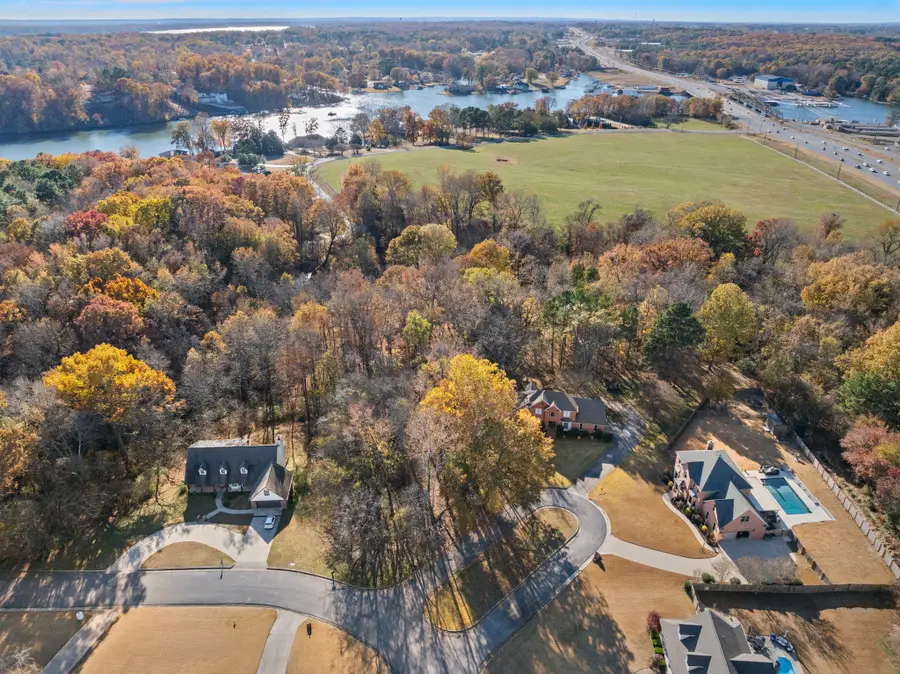 9196 Turtle Point Dr, Killen, AL 35645 - Image #2