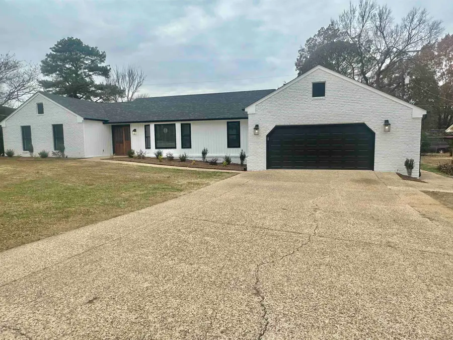 2301 Haviland Dr, Florence, AL 35630 - Image #2