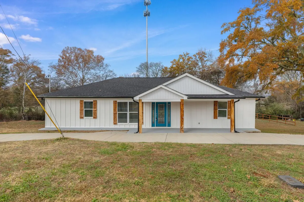 833 Magnolia St, Muscle Shoals, AL 35661 - Image #1