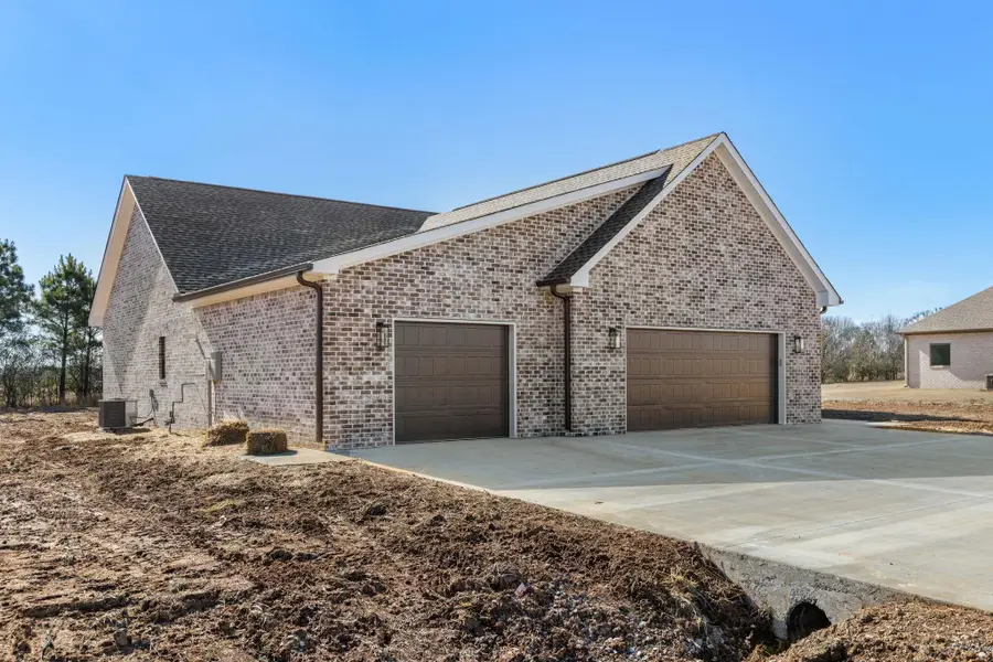 250 Spry Way, Killen, AL 35645 - #2