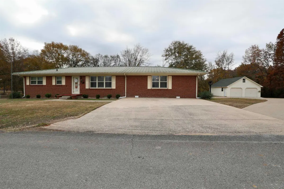 213 High Point Ave, Muscle Shoals, AL 35661 - Image #1